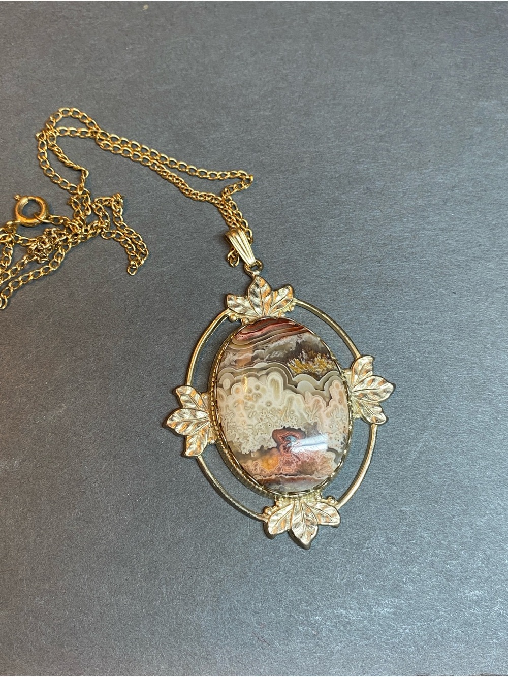 Vintage Mexican crazy lace gemstone agate necklace